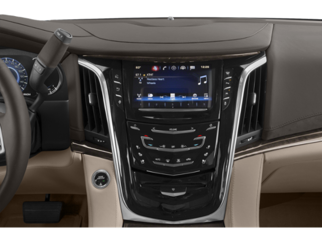 2018 Cadillac Escalade ESV photo 4