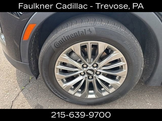 2025 Cadillac XT4 Premium Luxury