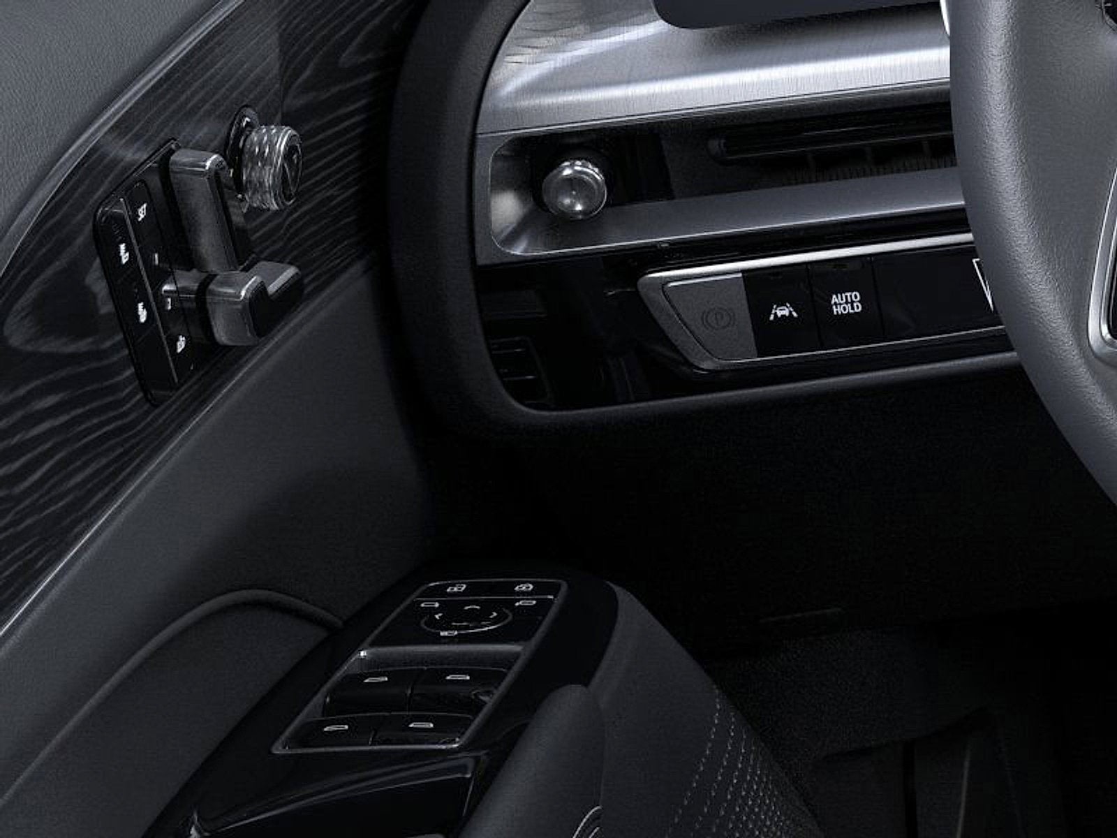 2025 Cadillac LYRIQ Luxury 1