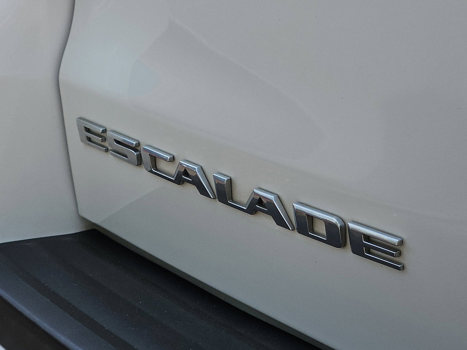 2016 Cadillac Escalade Luxury Collection