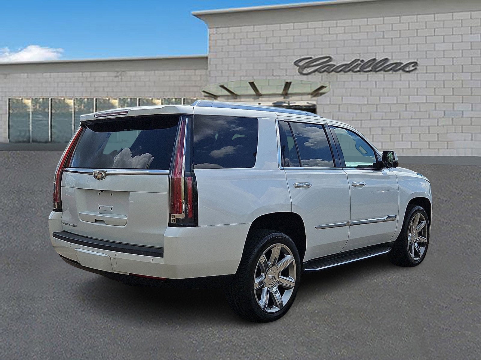 2016 Cadillac Escalade Luxury Collection