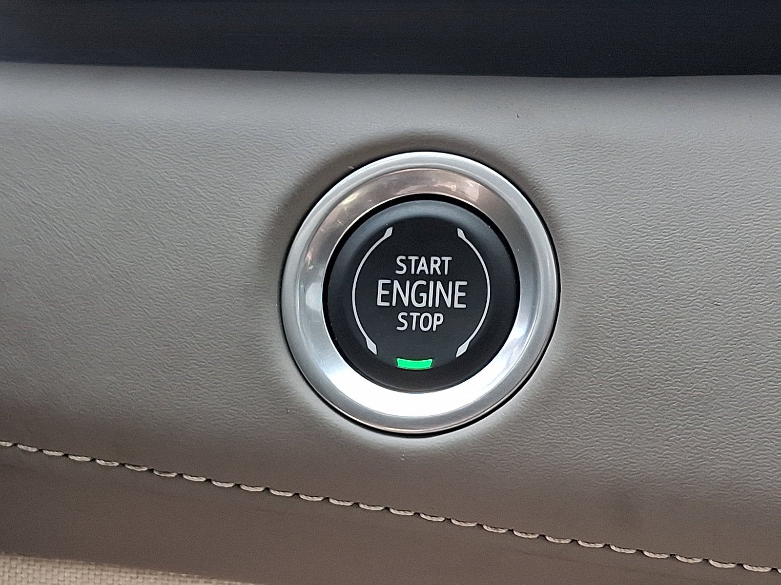 2022 Cadillac Escalade ESV Premium Luxury Platinum