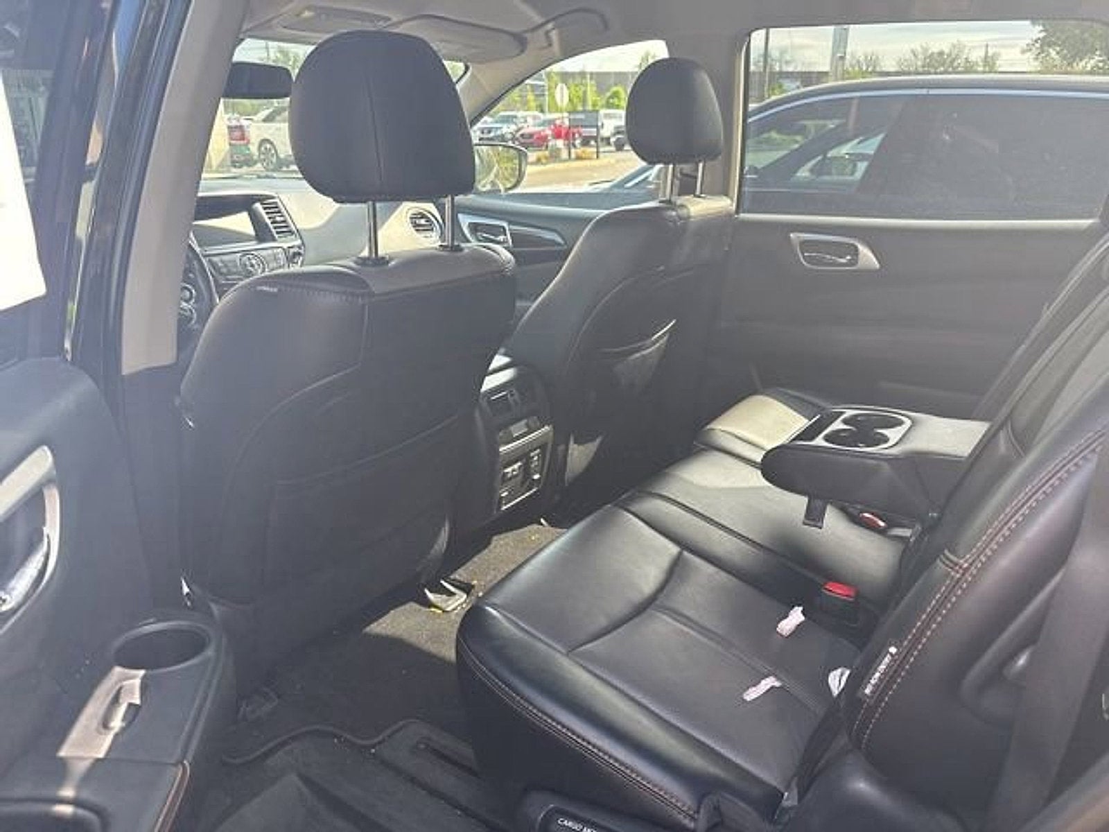 2020 Nissan Pathfinder SL