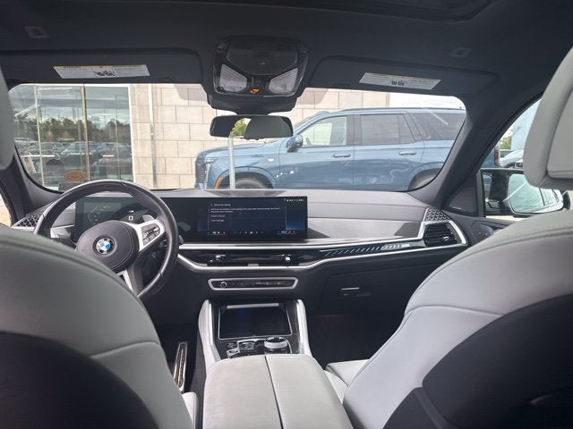 2024 BMW X6 M60i