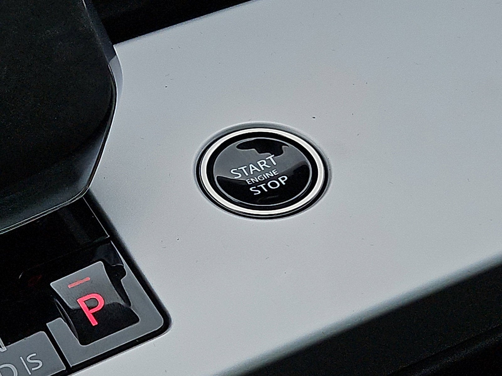 2024 Land Rover Range Rover SE