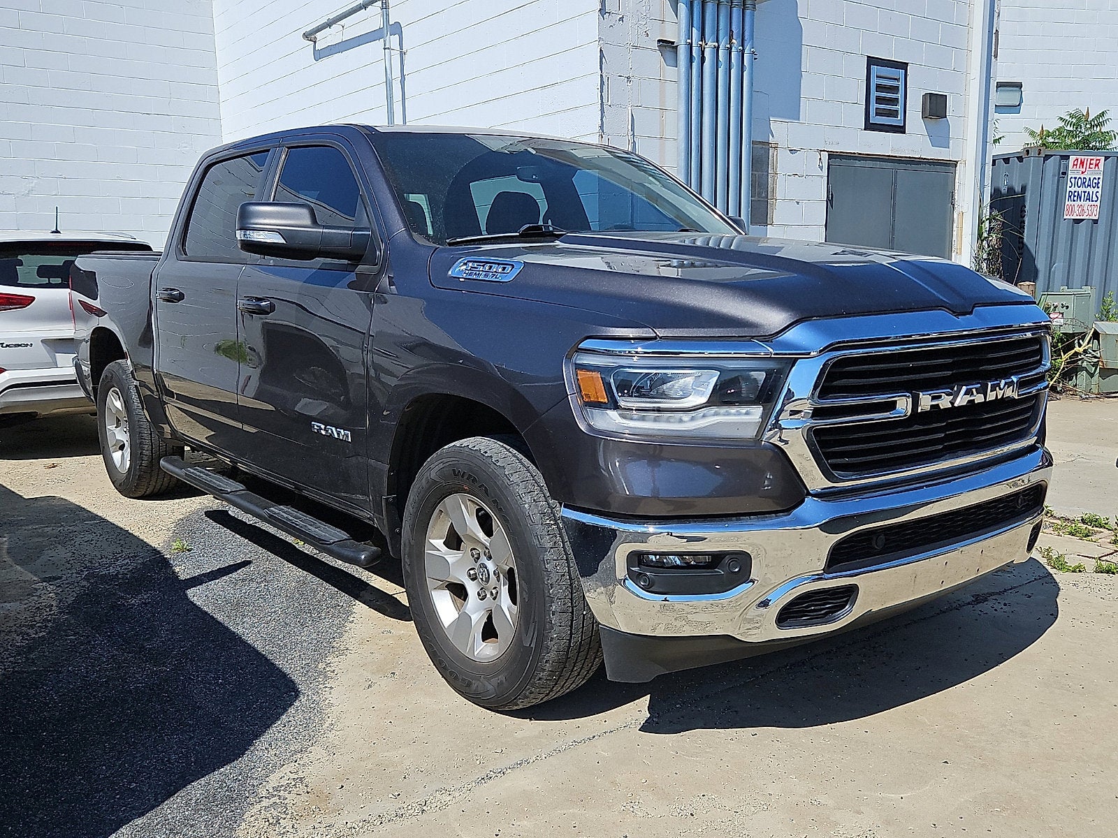 2021 RAM 1500 Big Horn/Lone Star 4x4 Crew Cab 5'7's photo