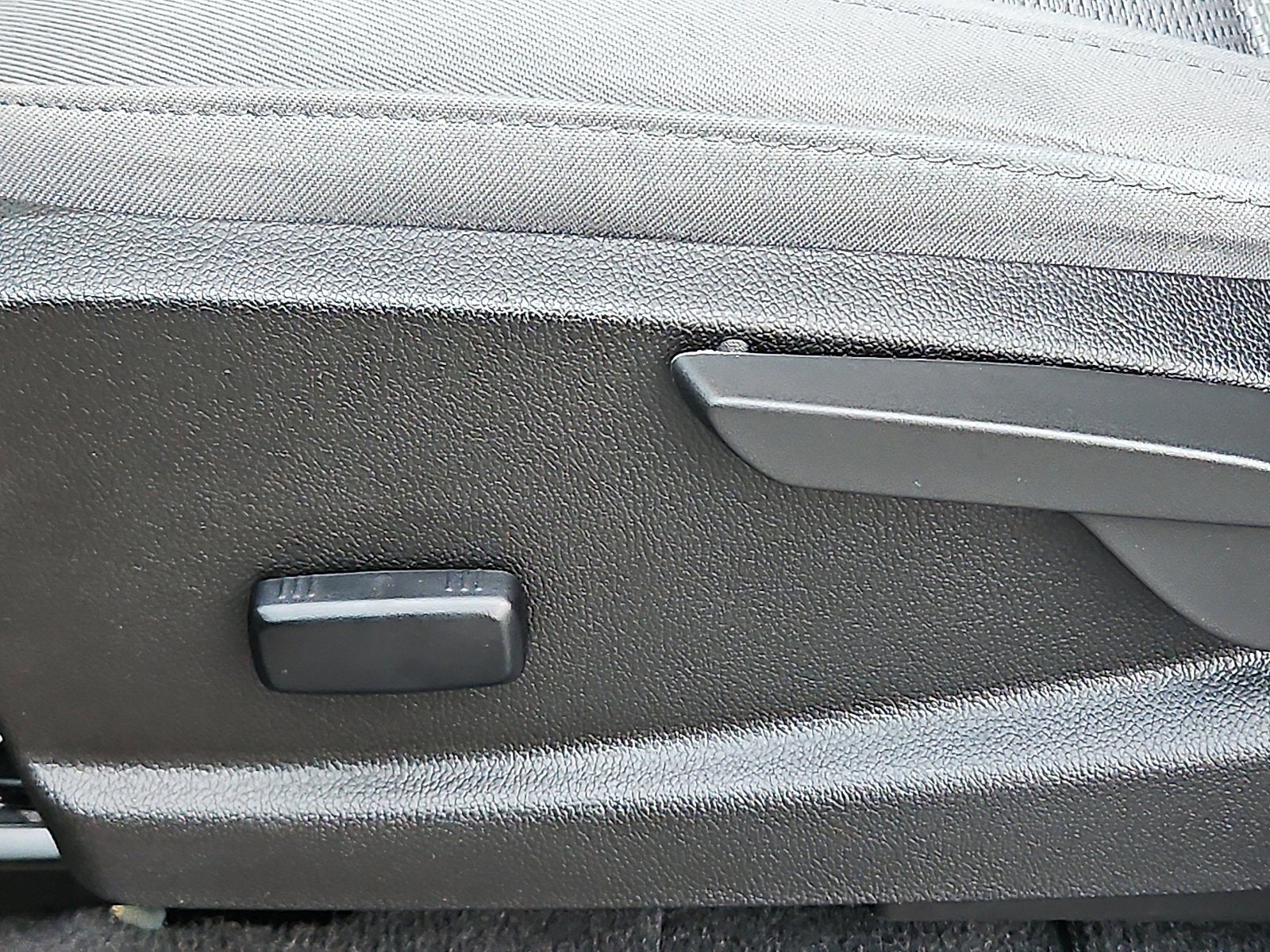 2022 Chevrolet Colorado WT