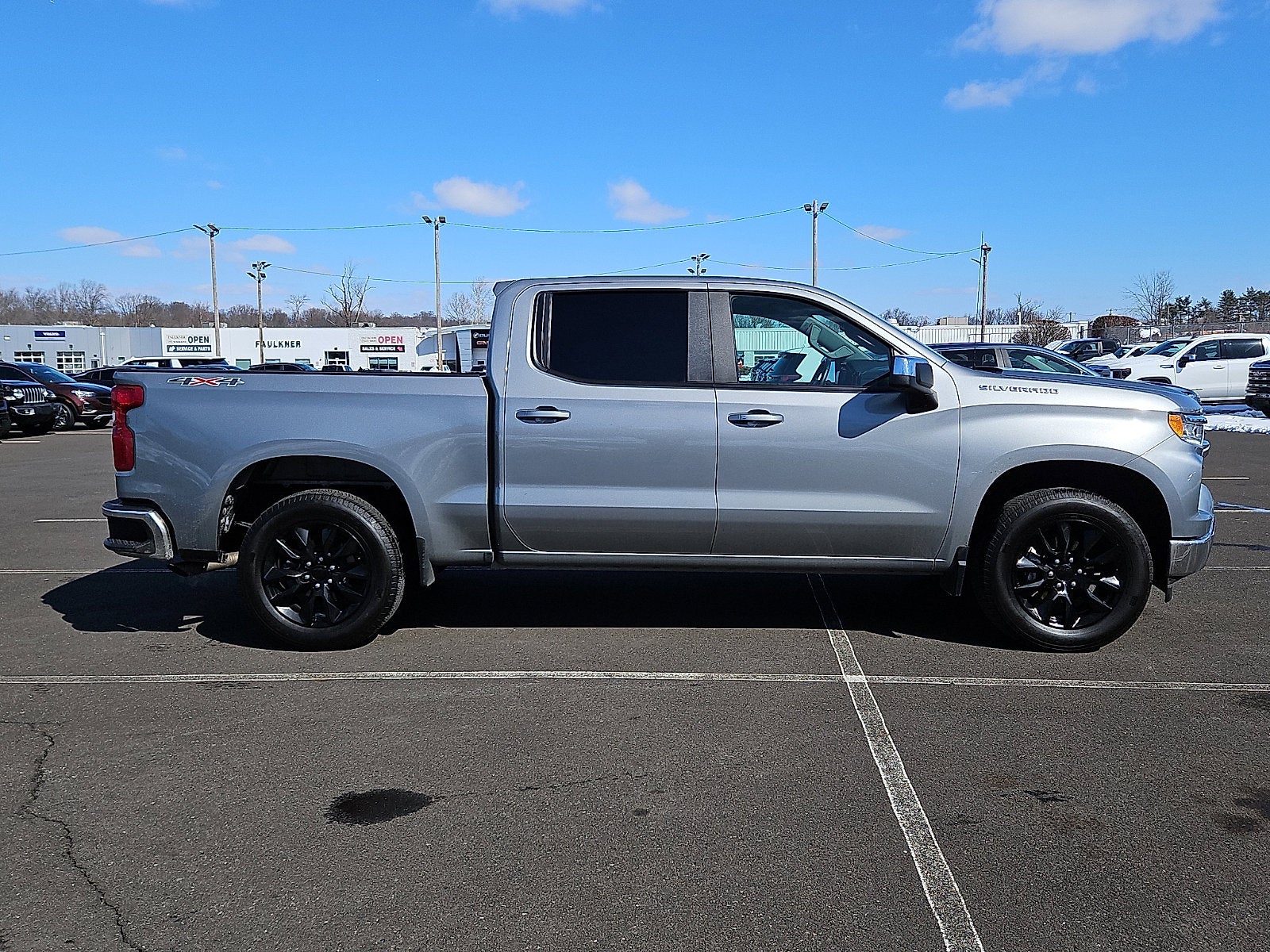 2024 Chevrolet Silverado 1500 LT (2FL)