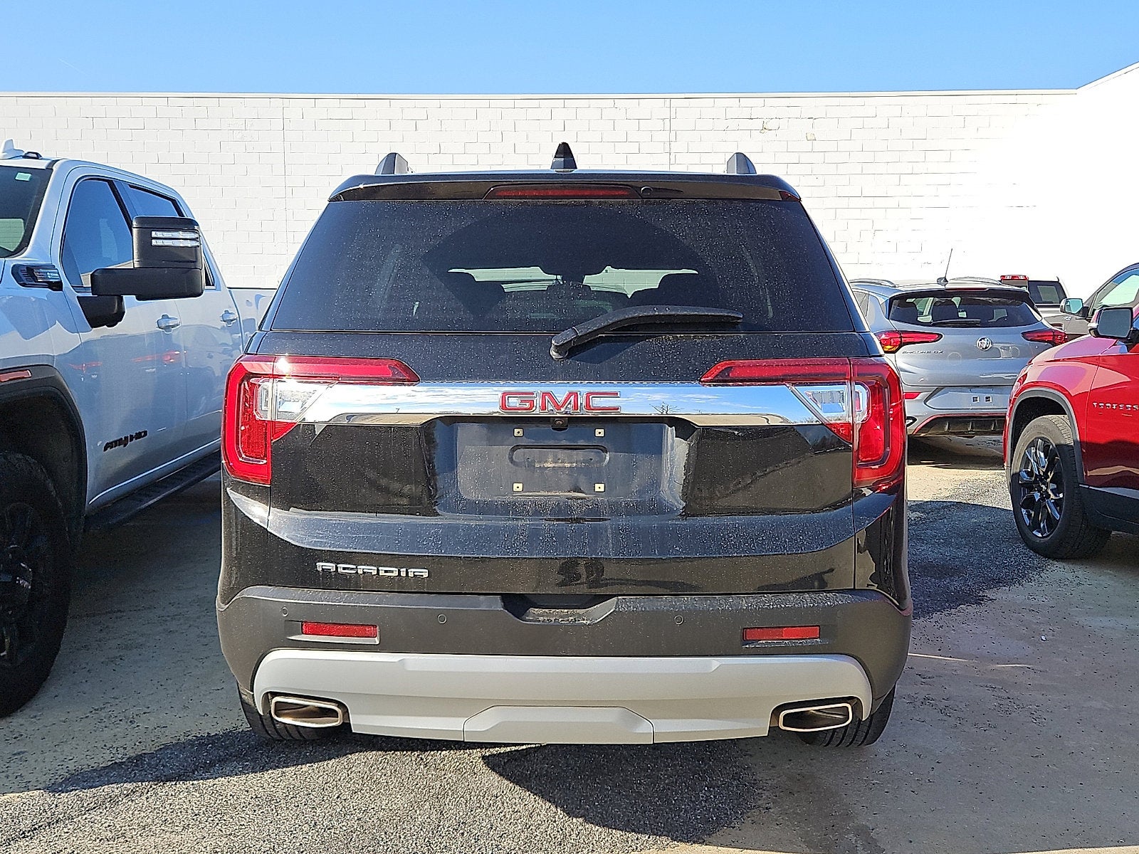2023 GMC Acadia SLE