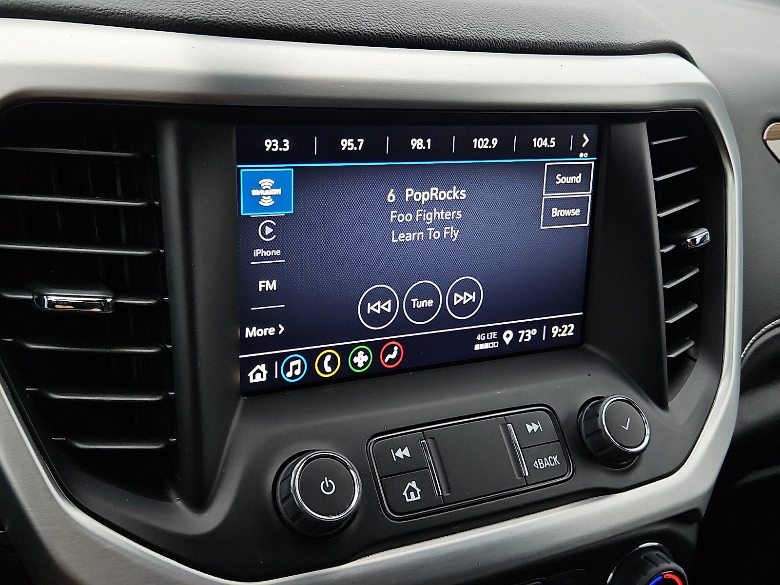 2023 GMC Acadia SLE