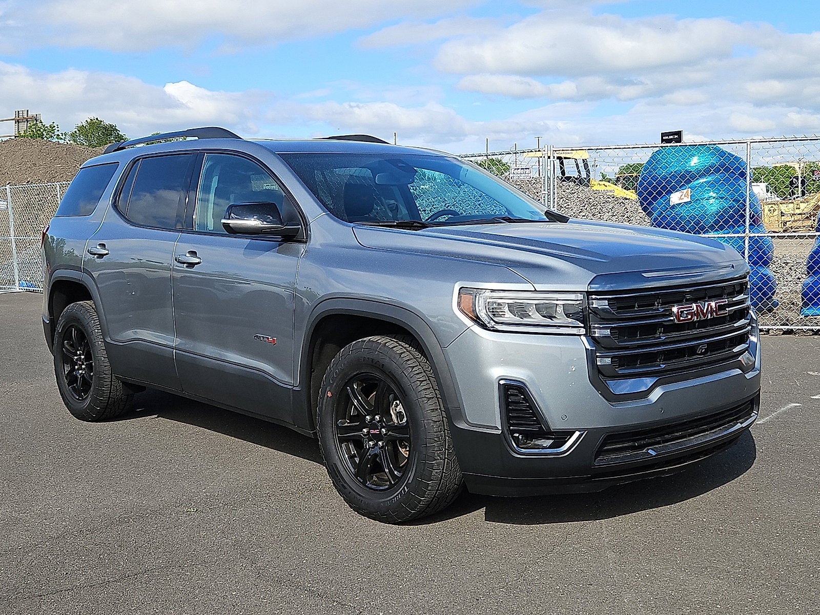 2023 GMC Acadia AT4 AWD's photo