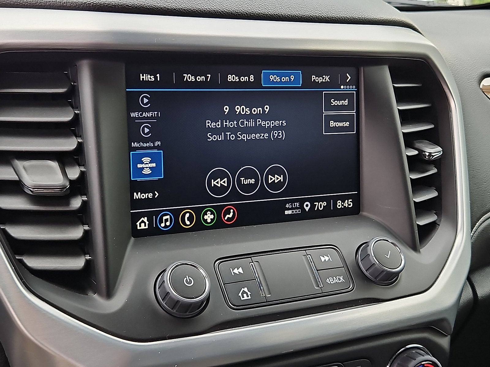 2023 GMC Acadia SLE