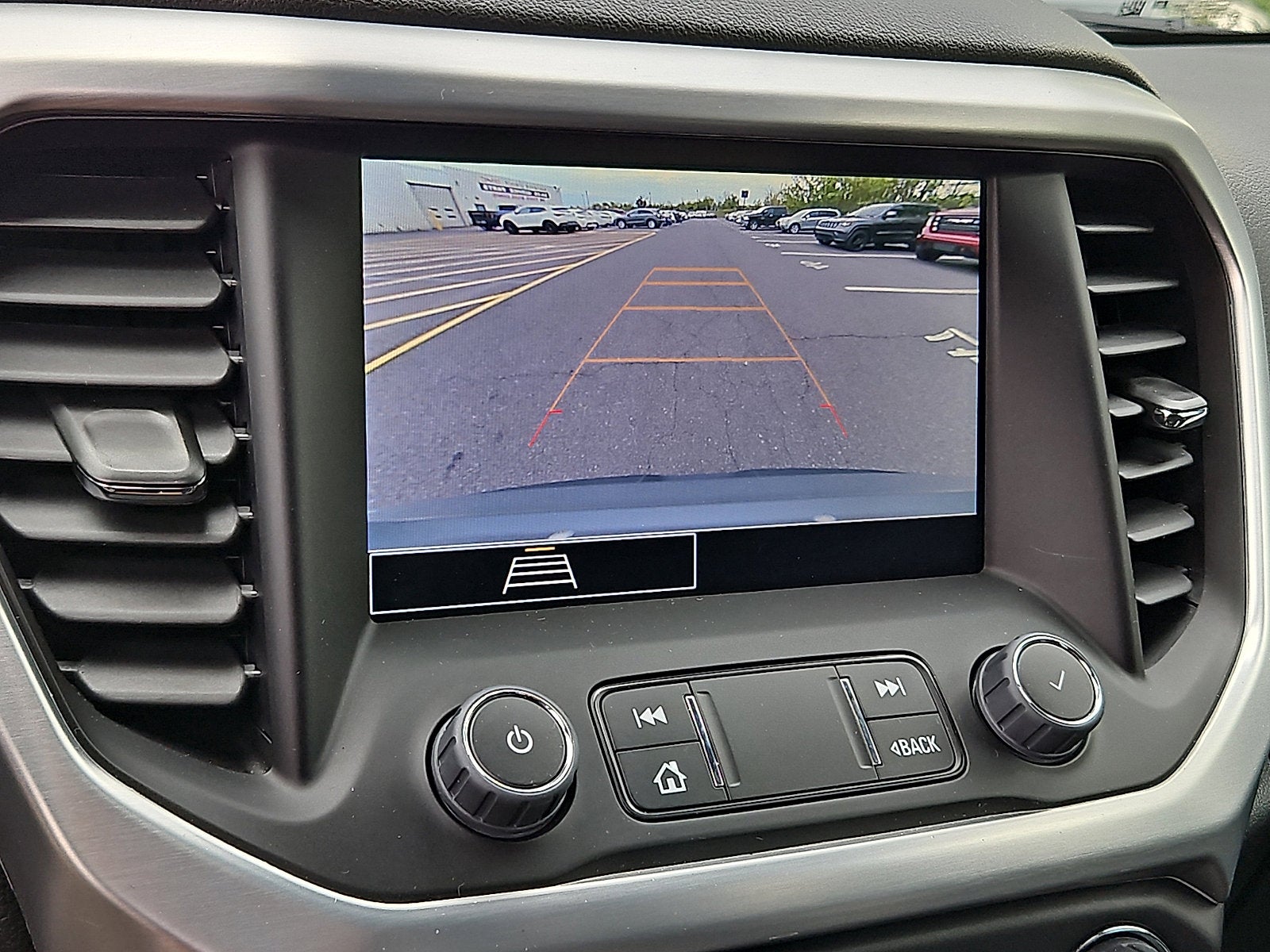 2023 GMC Acadia SLE