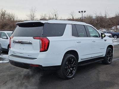 2023 GMC Yukon SLT