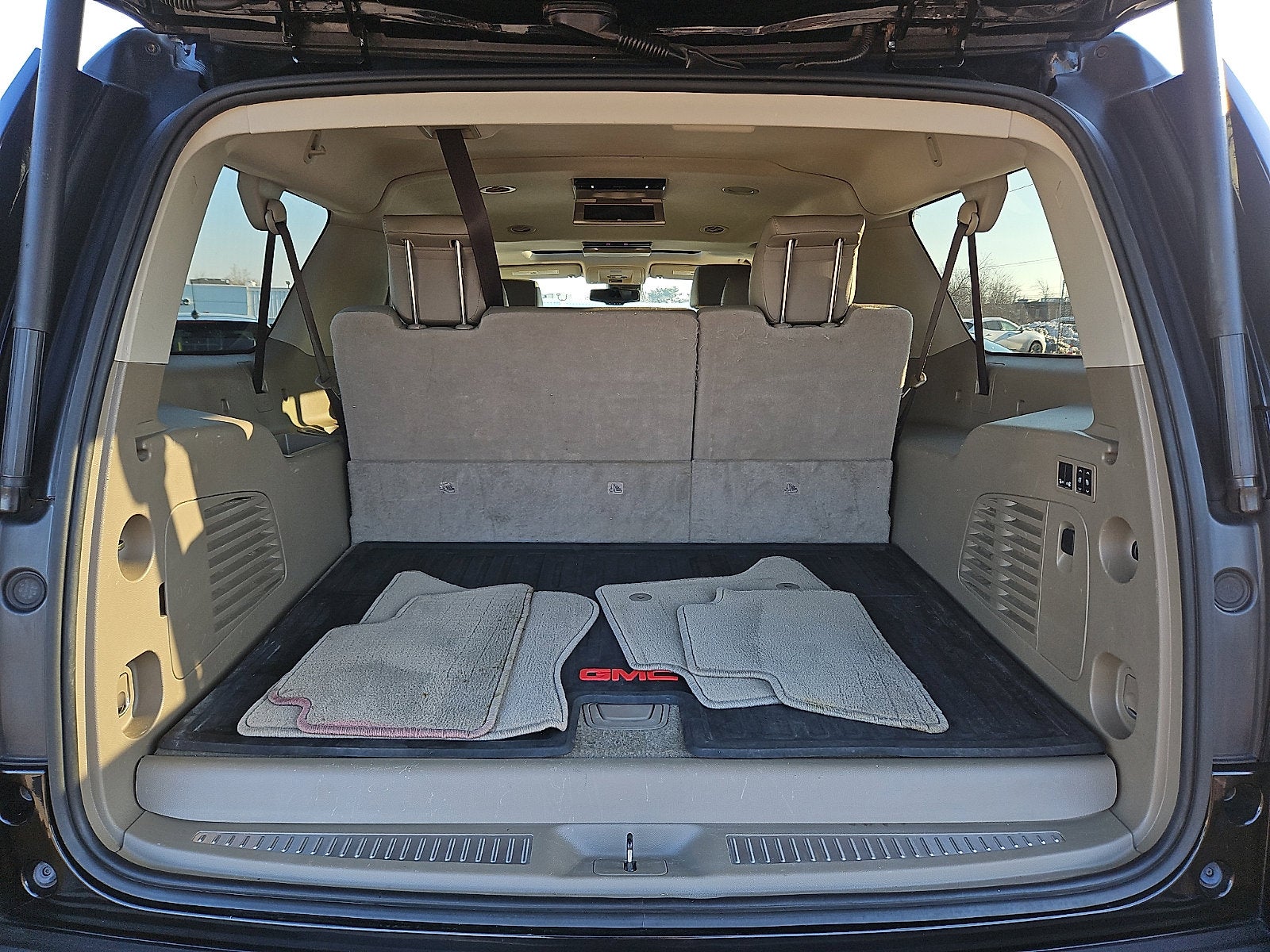 2020 GMC Yukon XL SLT