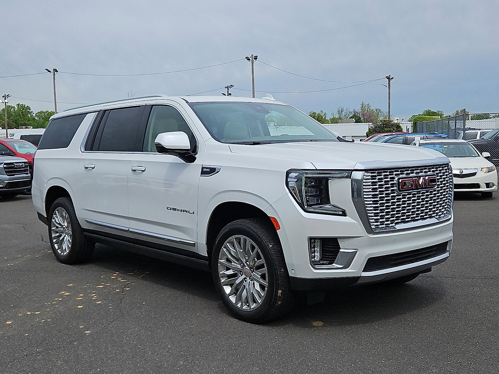 2023 GMC Yukon XL Denali