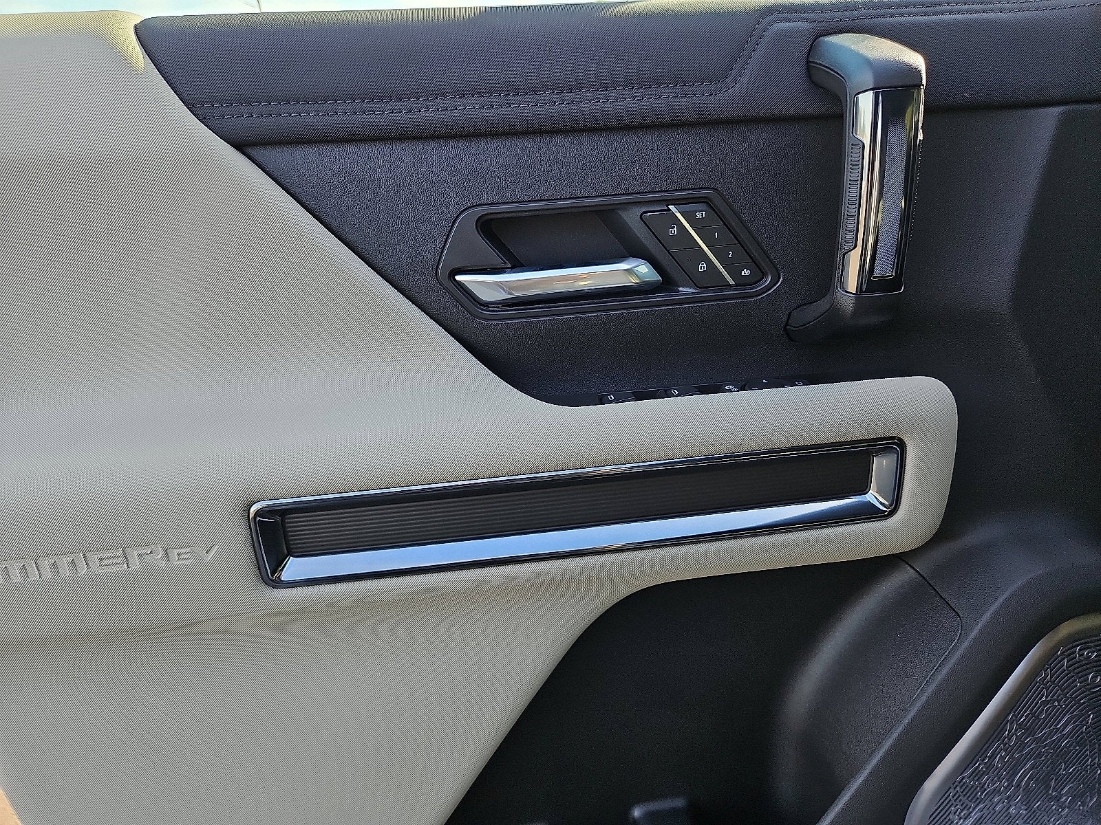 2026 GMC HUMMER EV SUV 2X