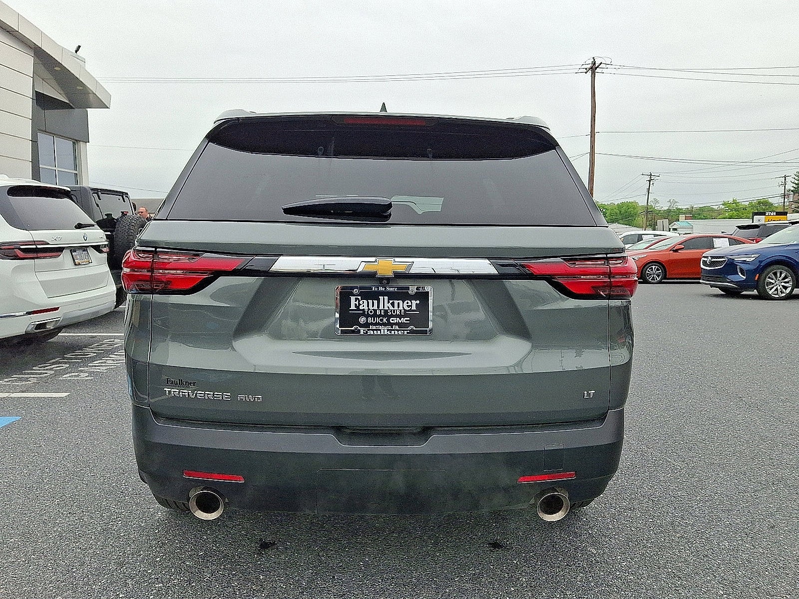 2023 Chevrolet Traverse LT Leather