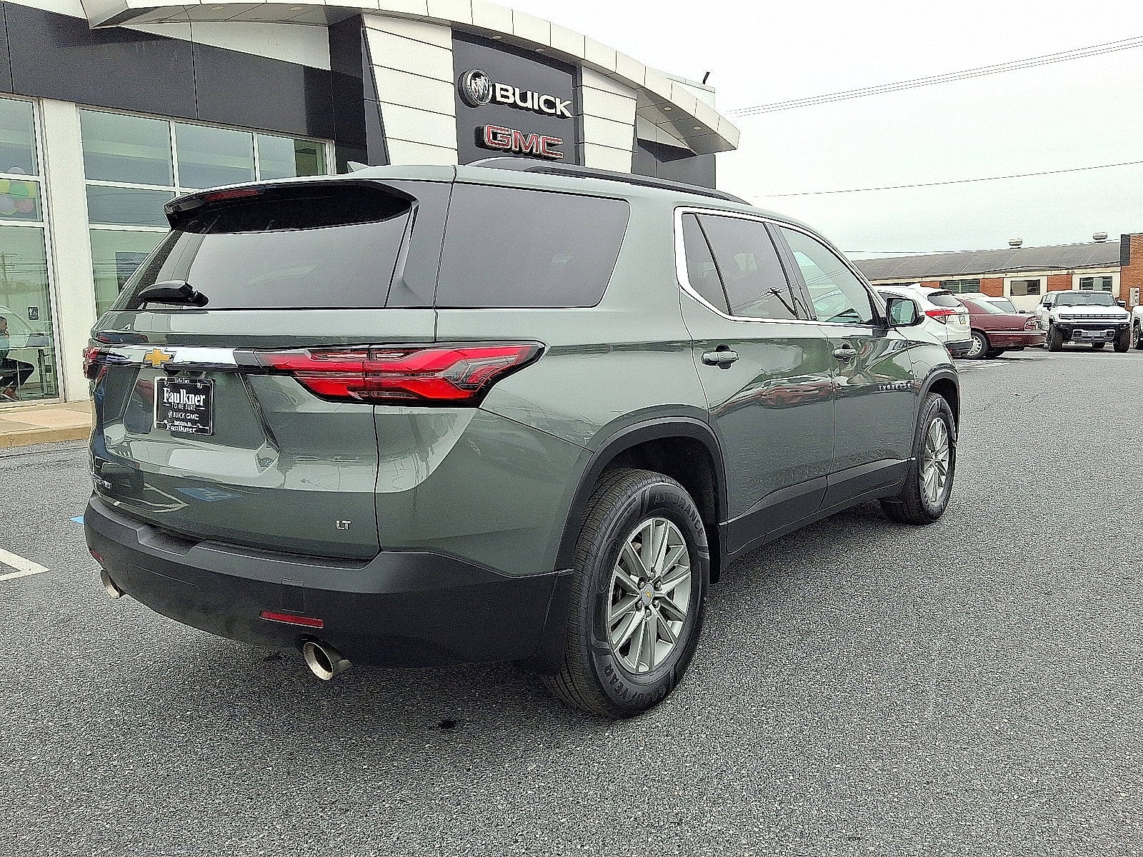 2023 Chevrolet Traverse LT Leather