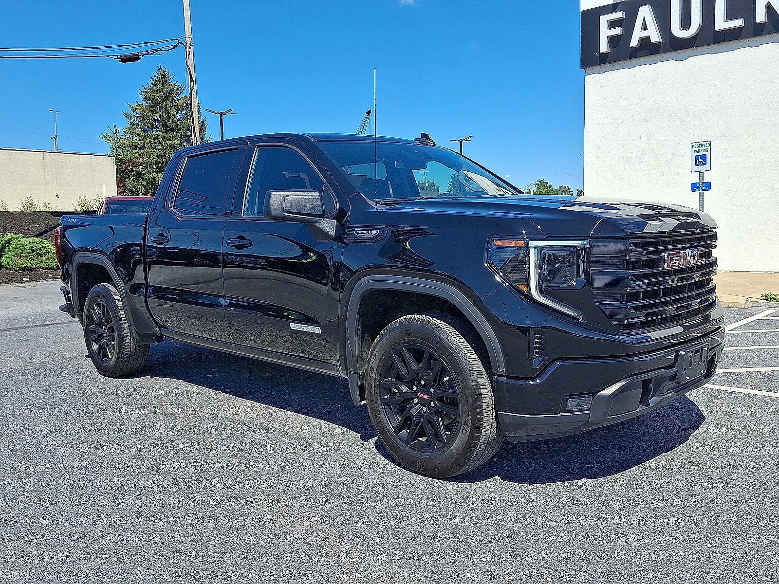 2024 GMC Sierra 1500 Elevation