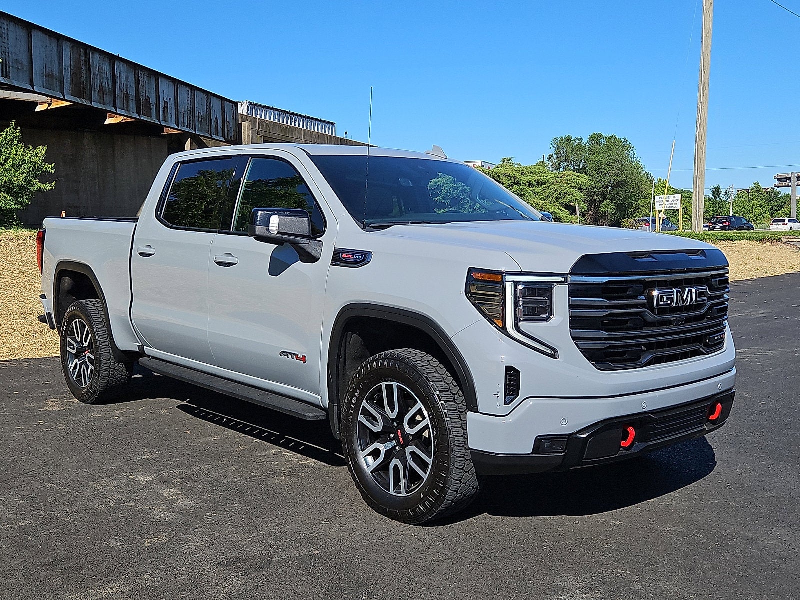 2025 GMC Sierra 1500 AT4