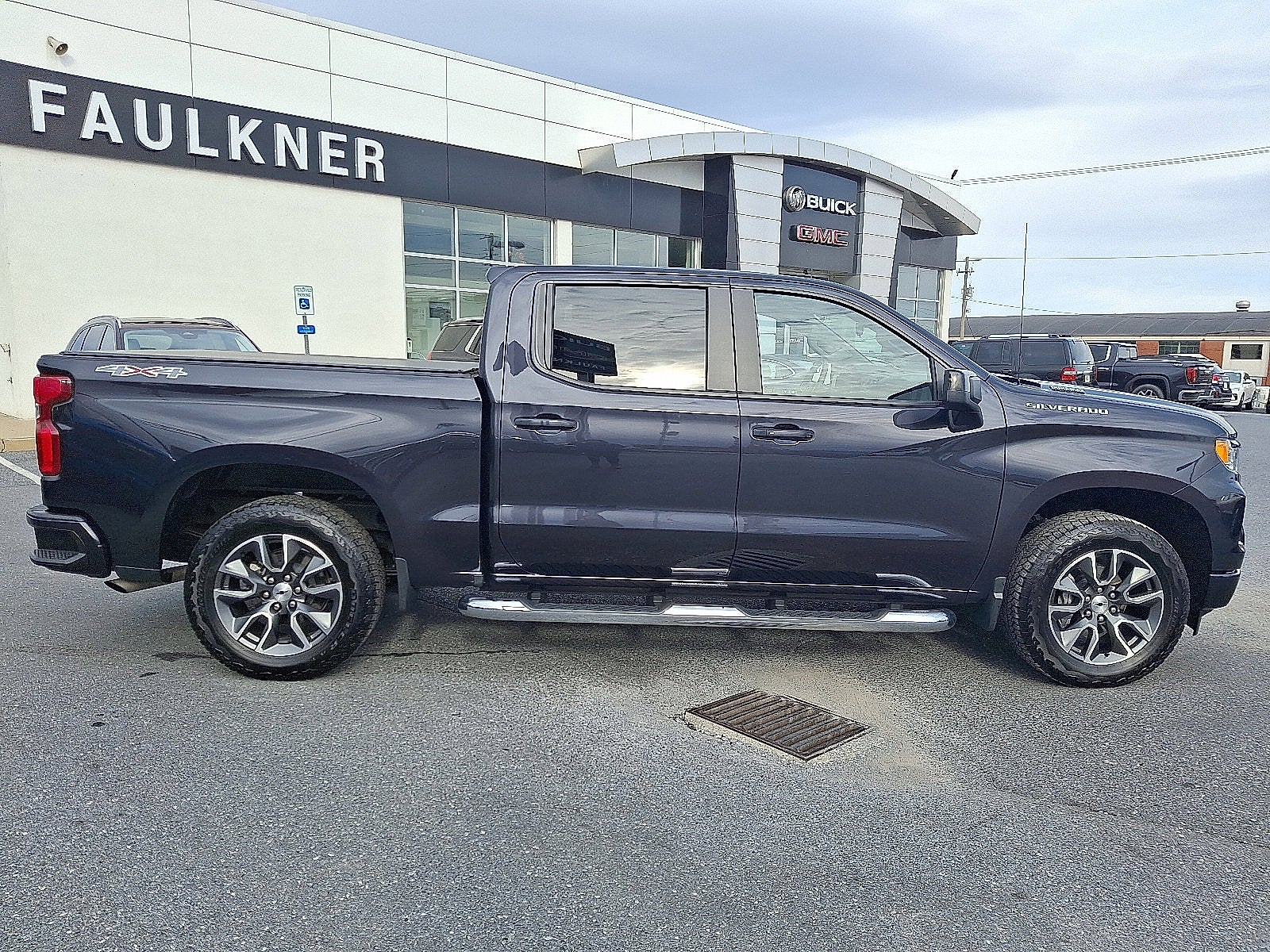 2024 Chevrolet Silverado 1500 RST