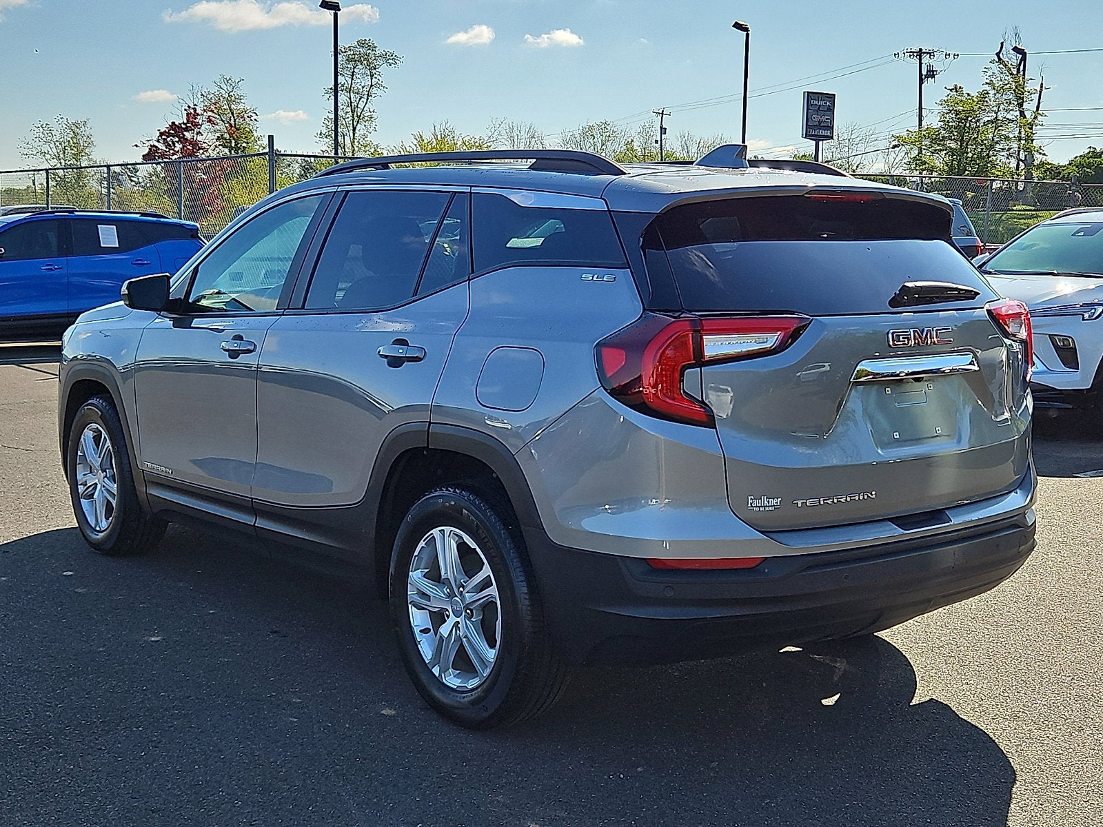 2023 GMC Terrain SLE