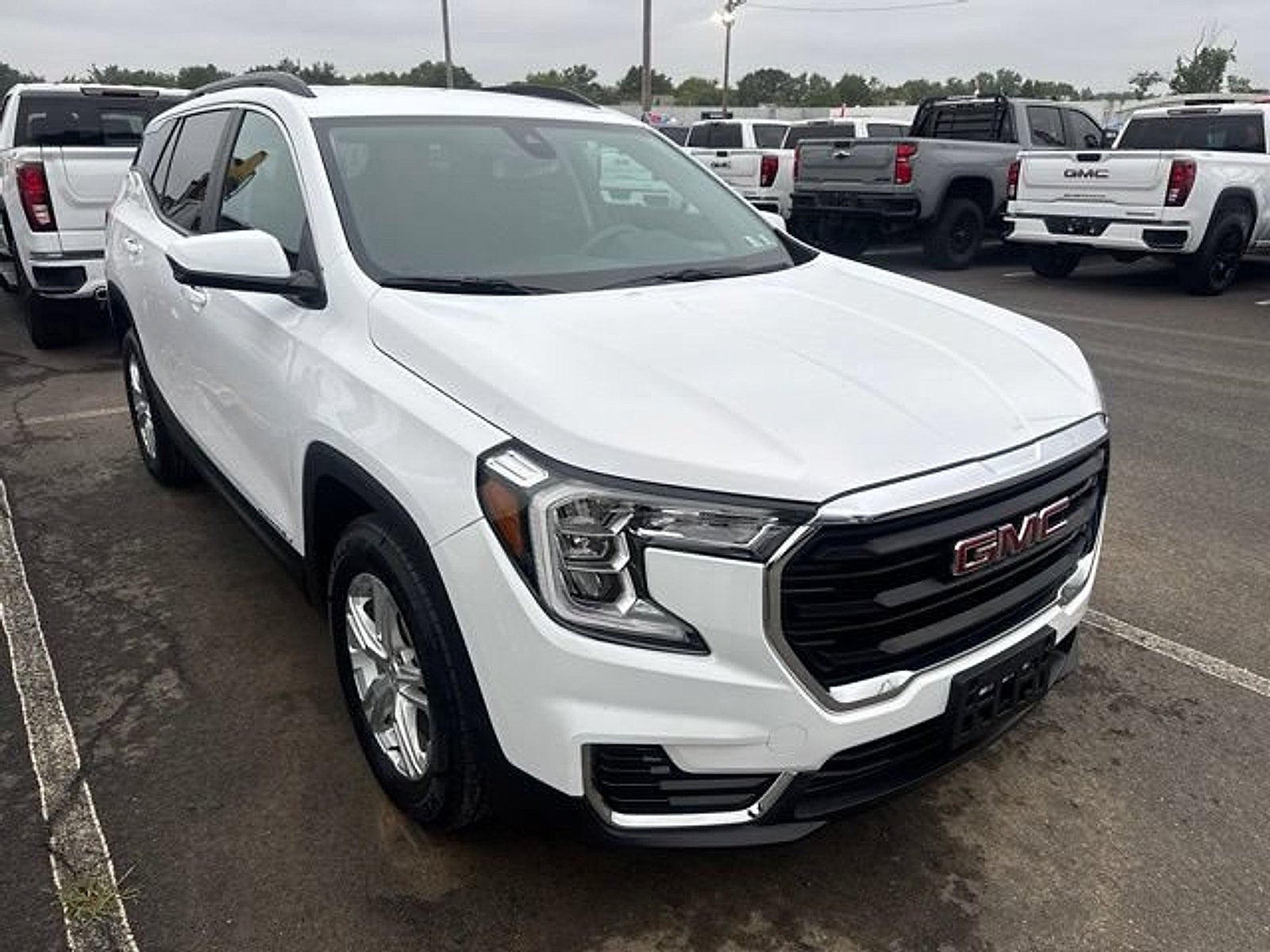 2023 GMC Terrain SLE