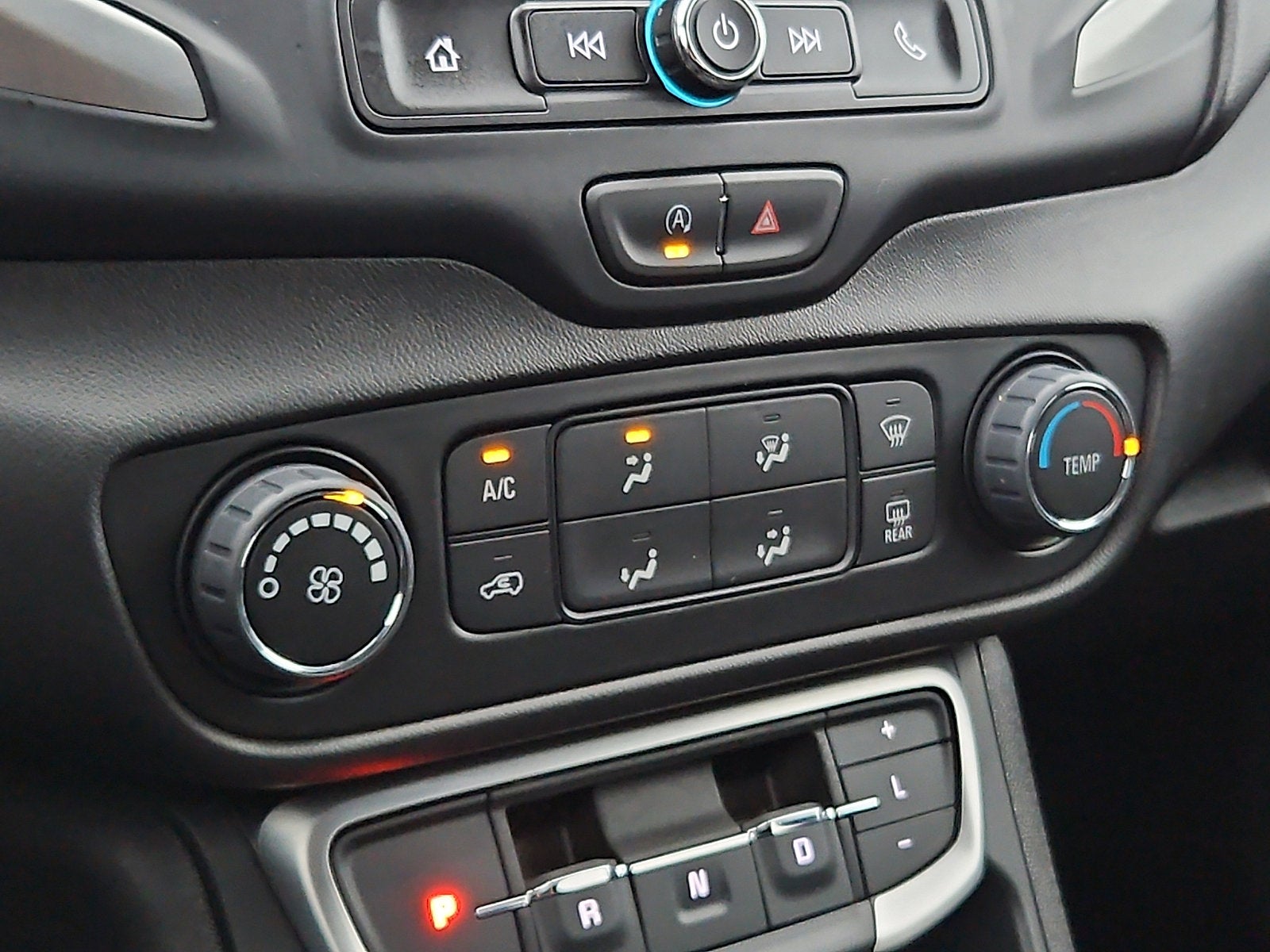 2024 GMC Terrain SLE - Photo 15