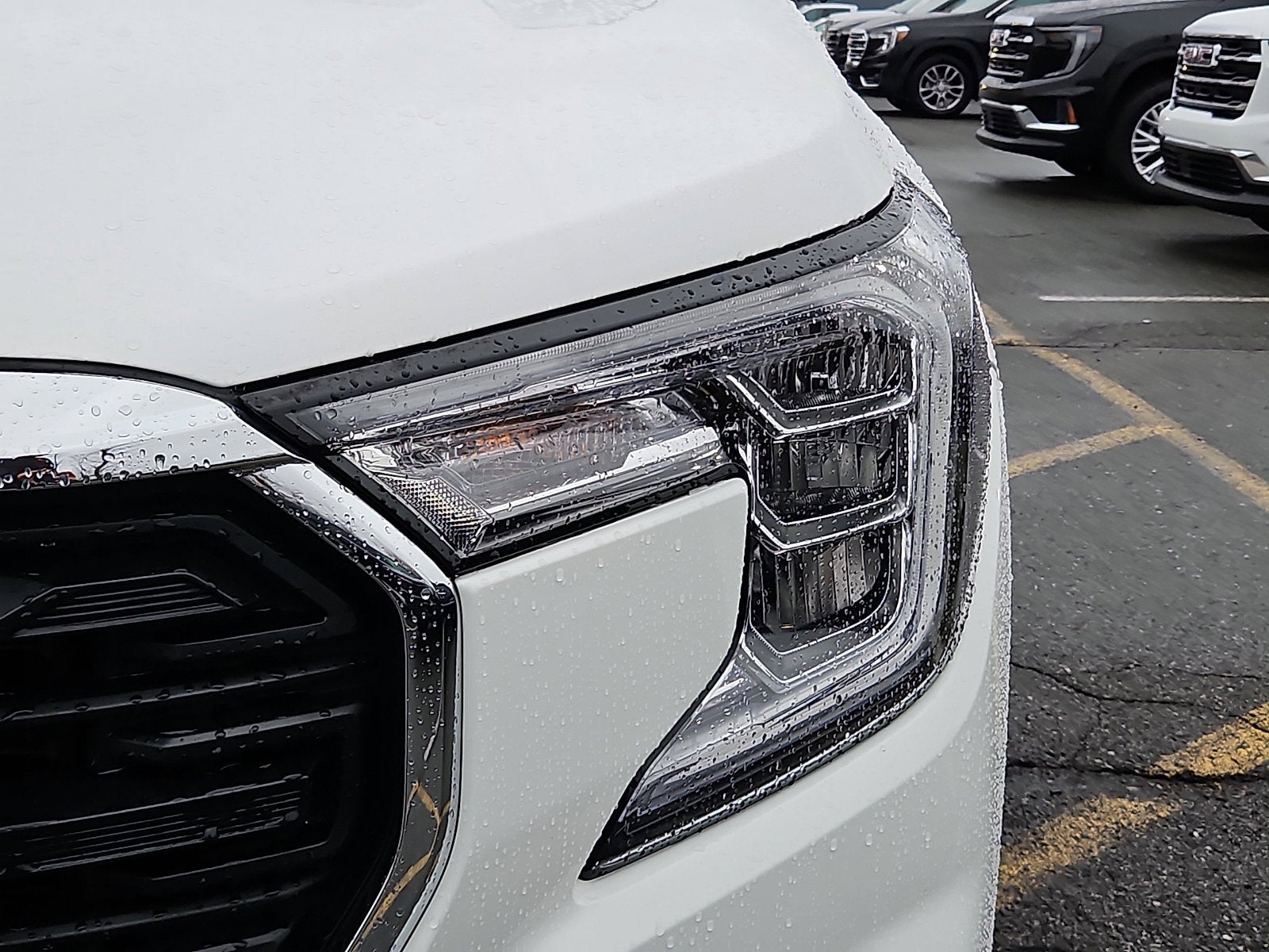 2024 GMC Terrain SLE - Photo 9