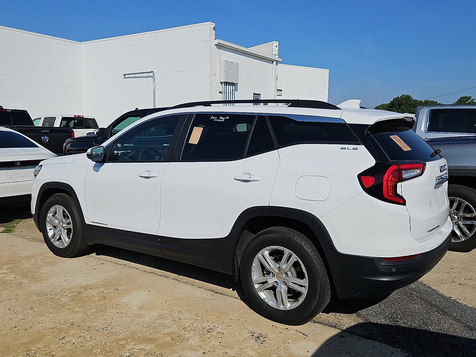 2023 GMC Terrain SLE
