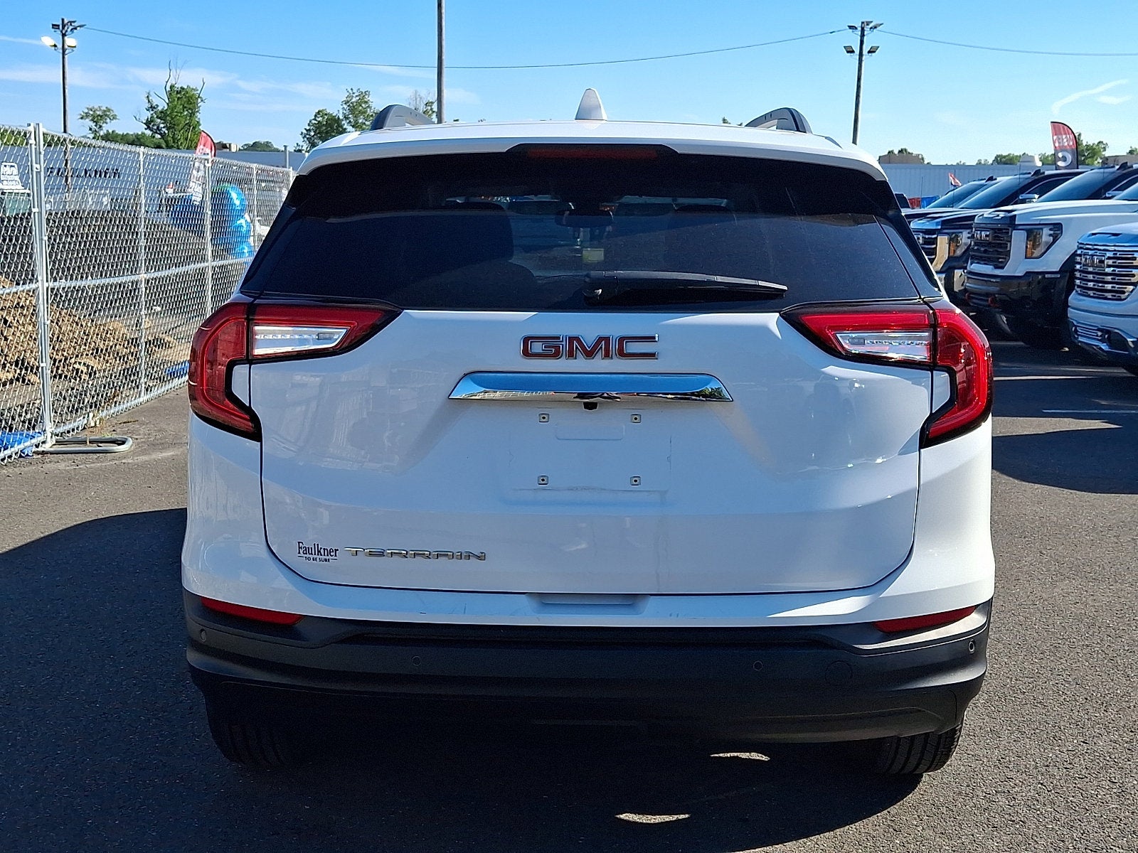 2023 GMC Terrain SLE
