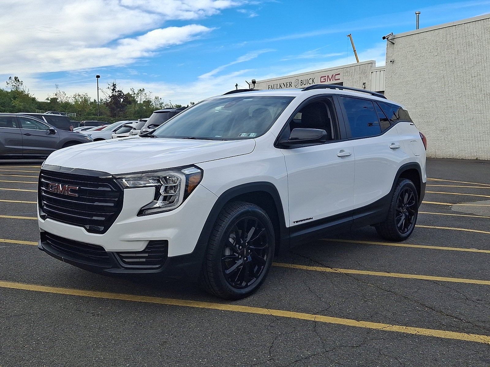 2023 GMC Terrain SLE