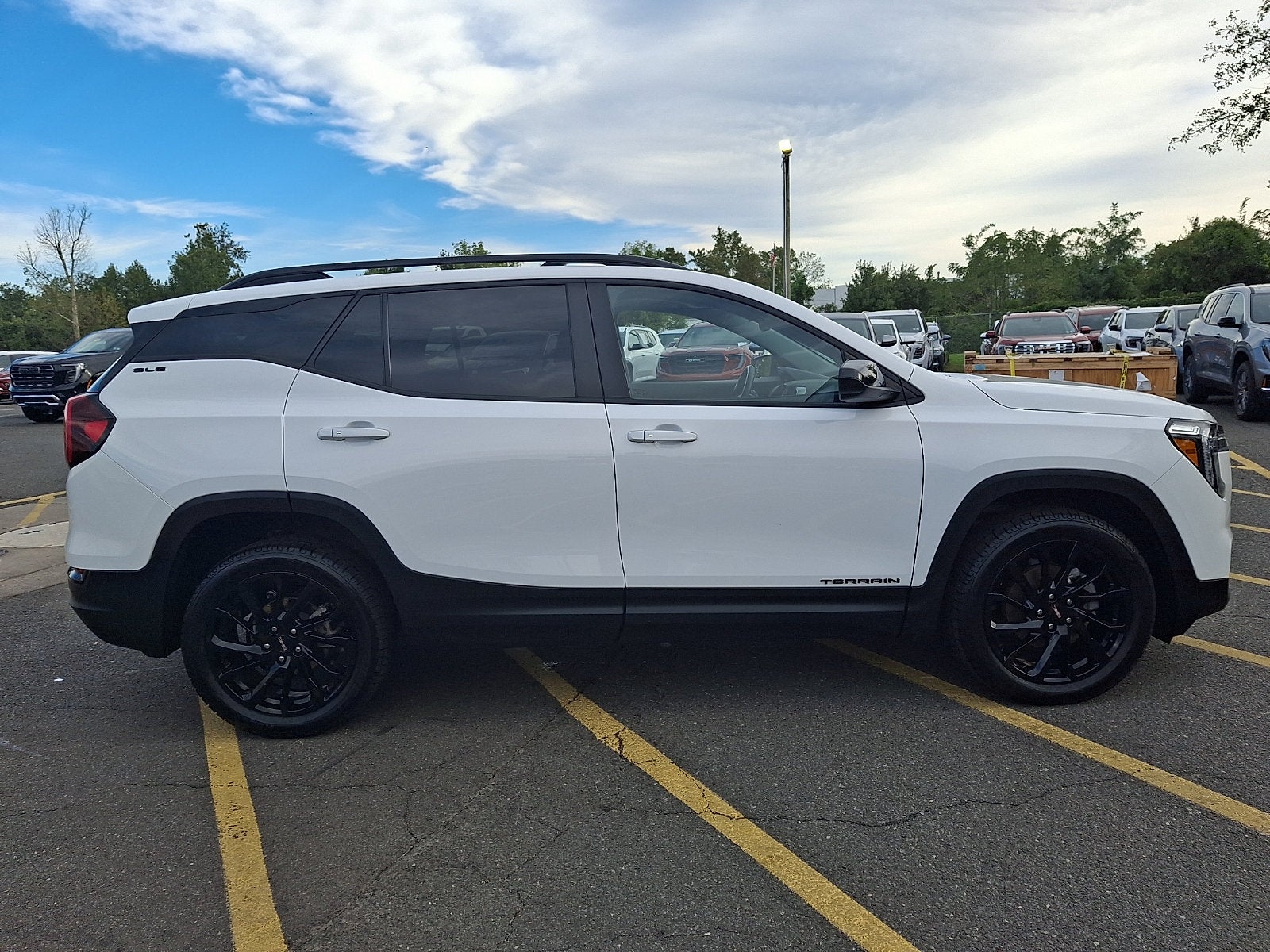 2023 GMC Terrain SLE