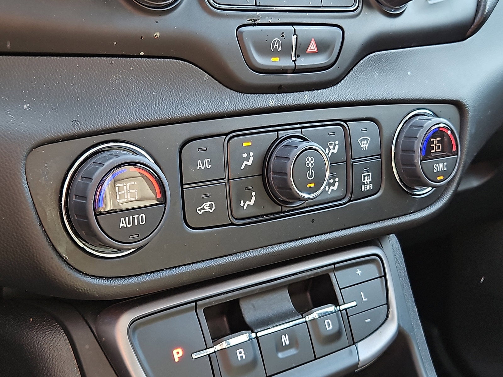 2023 GMC Terrain AT4