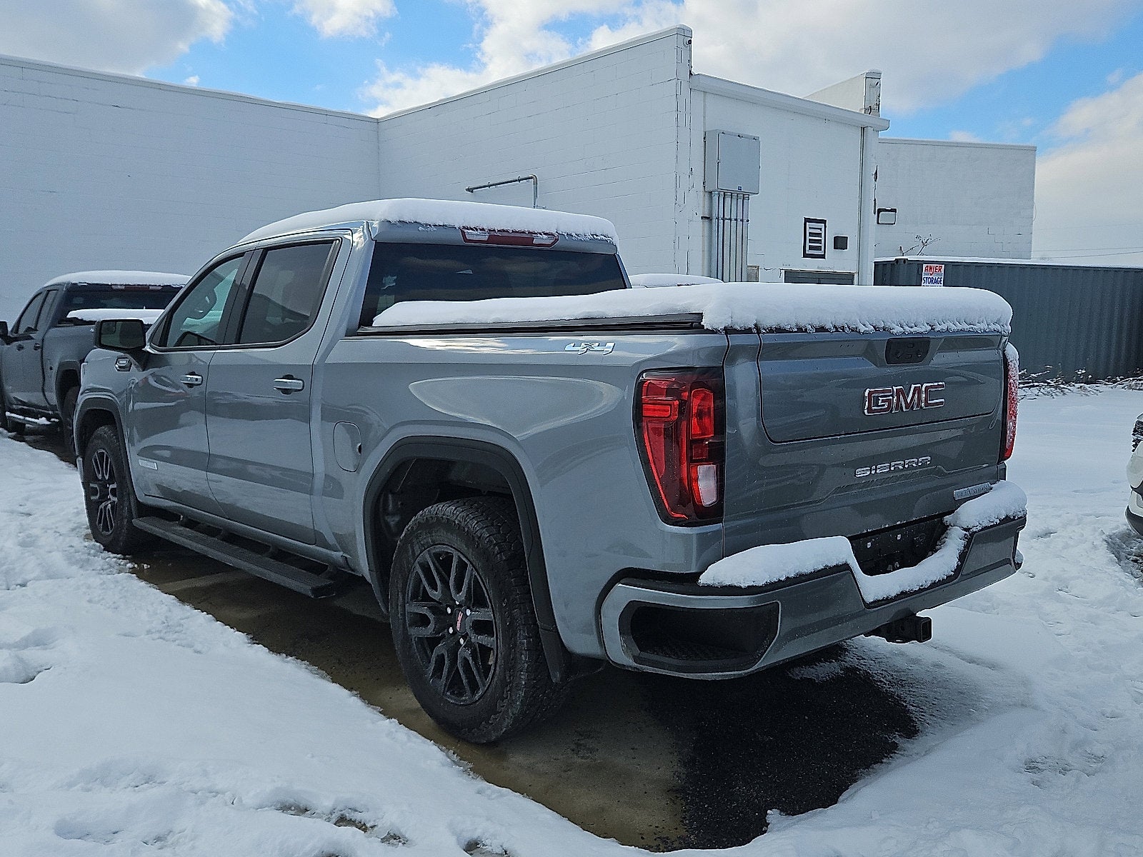 2025 GMC Sierra 1500 Elevation