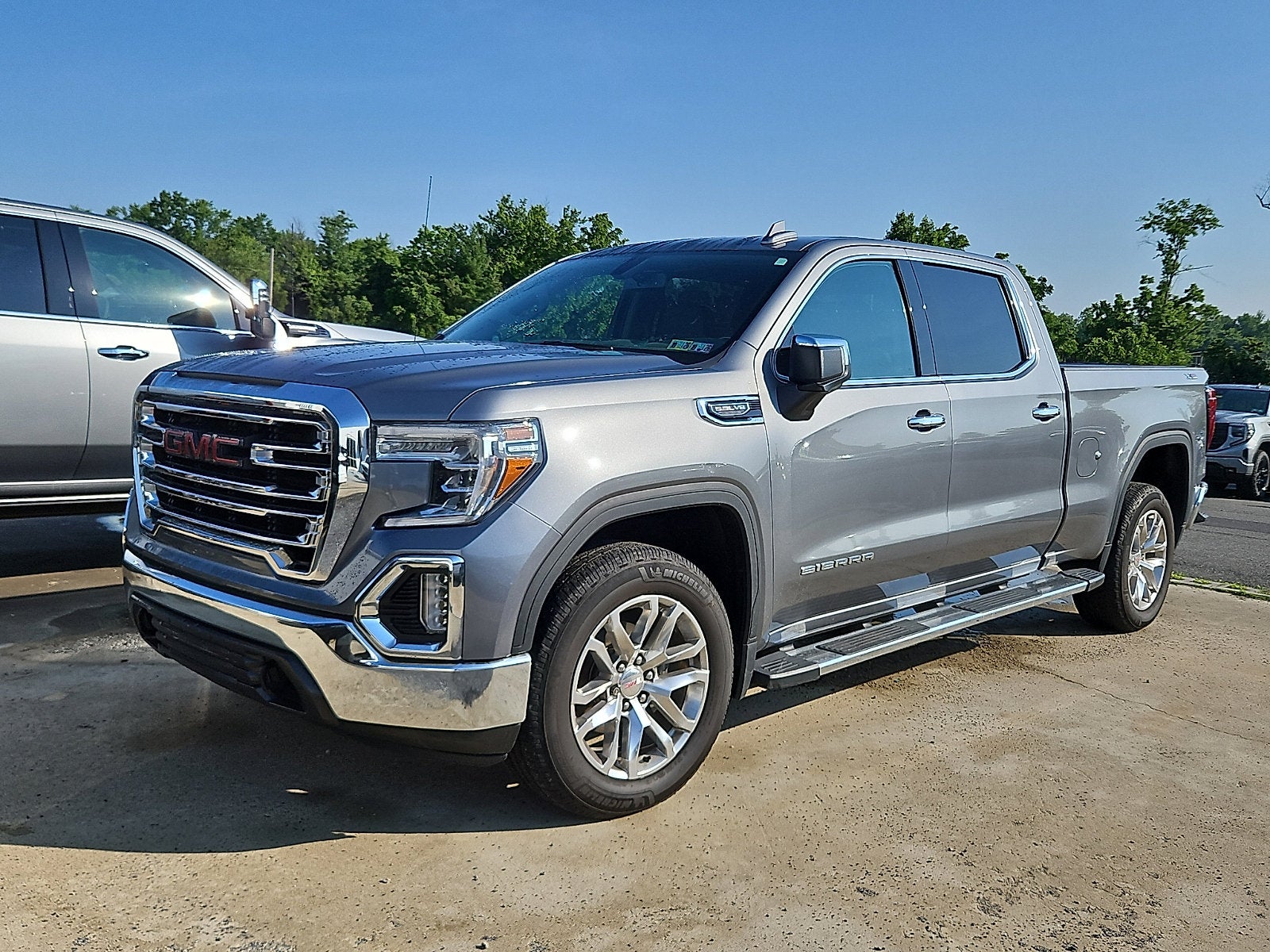 2021 GMC Sierra 1500 SLT