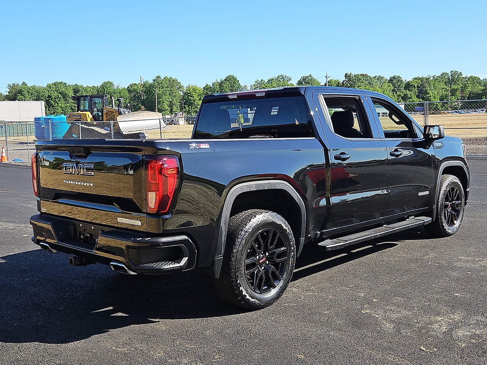 2023 GMC Sierra 1500 Elevation