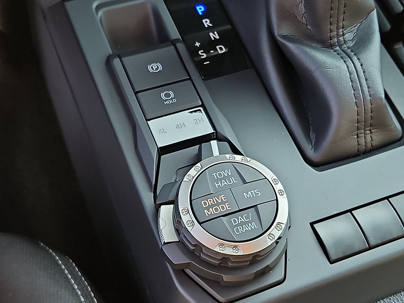 2024 Toyota Tacoma 4WD SR5