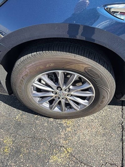 2024 Buick Enclave Essence