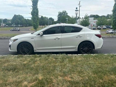 2019 Acura ILX Sedan w/Premium/A-Spec Pkg