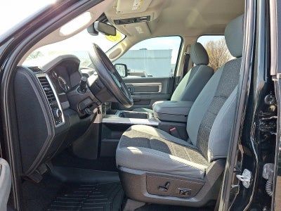 2017 RAM 1500 Big Horn 4x4 Quad Cab 6'4" Box