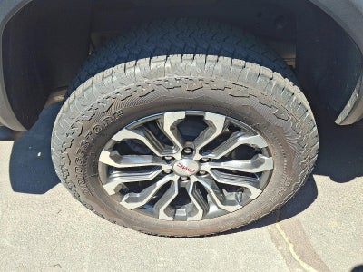 2023 GMC Canyon Crew Cab Short Box 4-Wheel Drive Denali