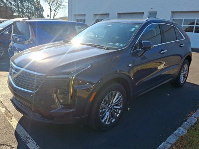 2025 Cadillac XT4 FWD 4dr Premium Luxury