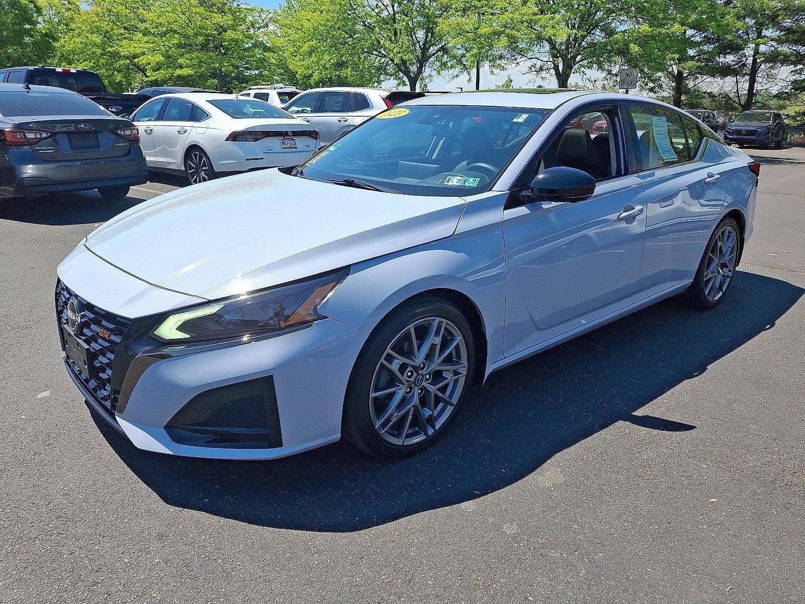2023 Nissan Altima 2.0 SR Sedan