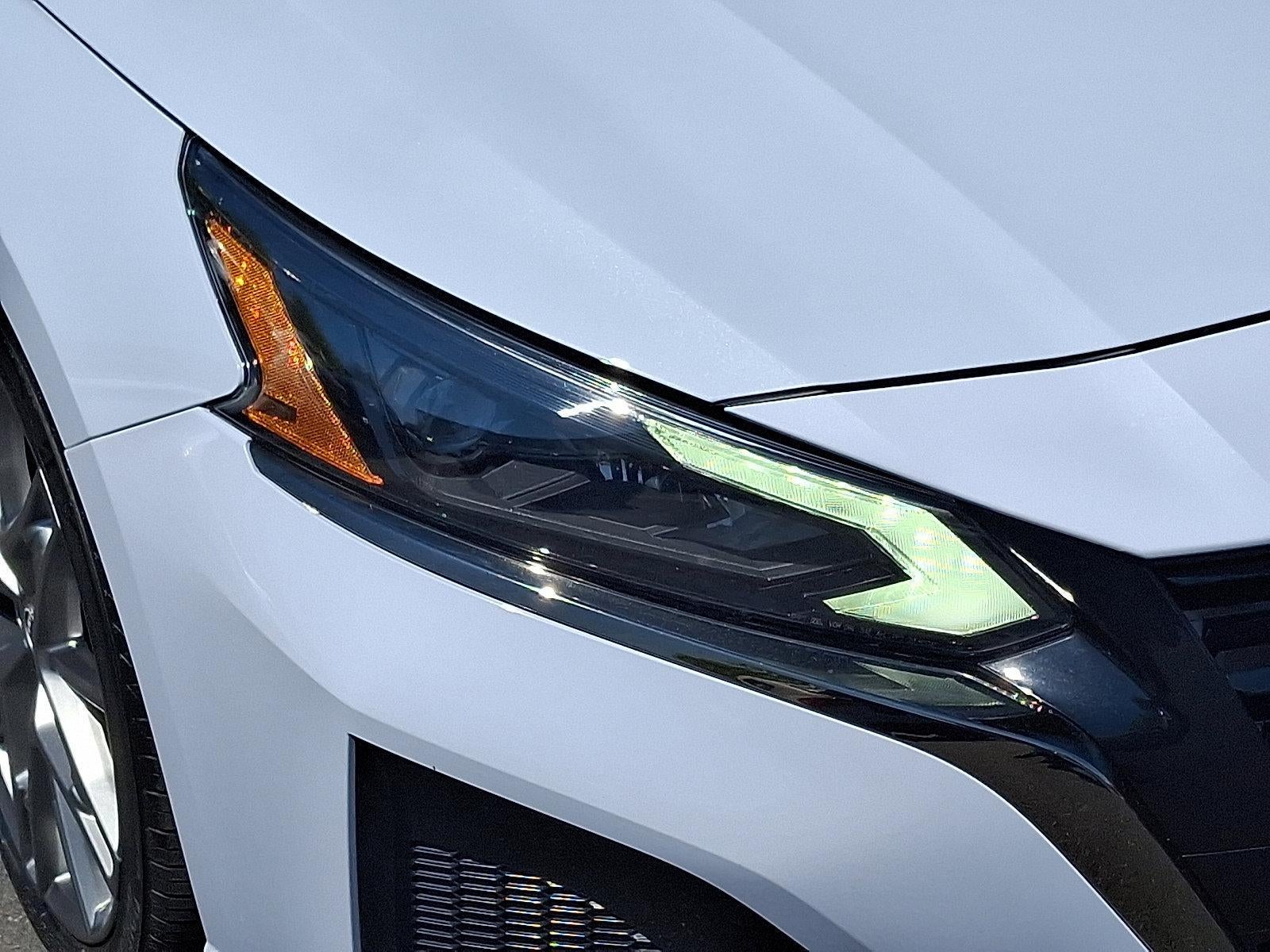 2023 Nissan Altima 2.0 SR Sedan