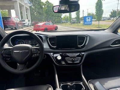 2026 Chrysler Pacifica Limited AWD