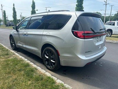 2026 Chrysler Pacifica Limited AWD