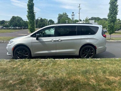 2026 Chrysler Pacifica Limited AWD