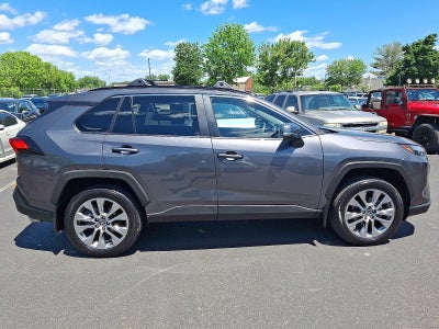 2025 Toyota RAV4 XLE Premium AWD (Natl)